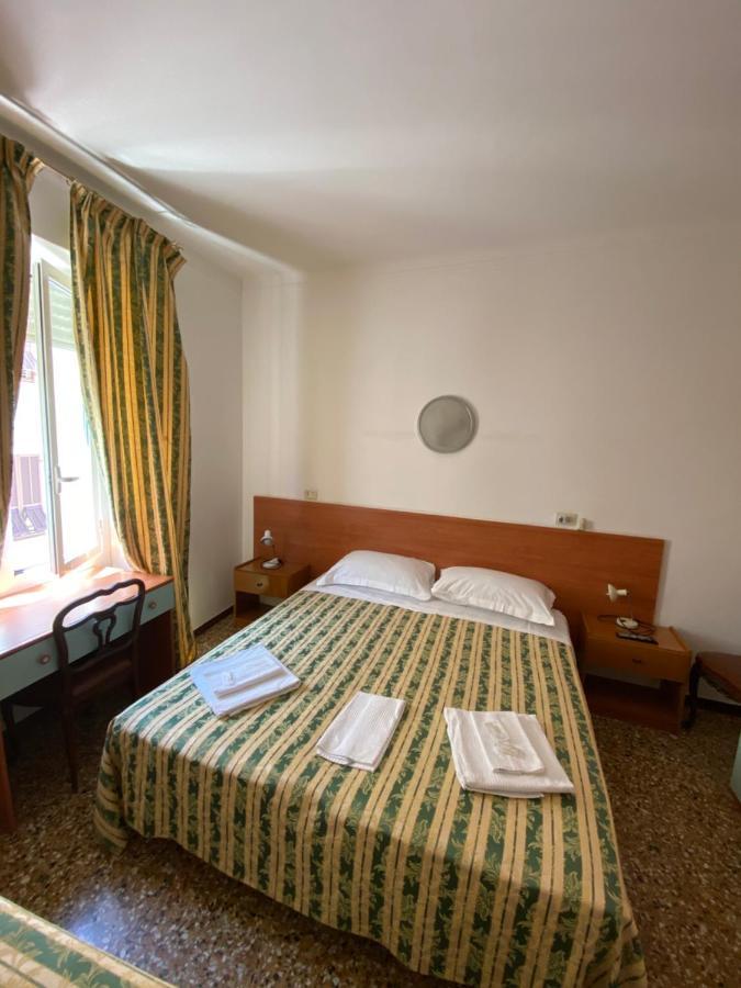 Hotel Primavera サンレモ エクステリア 写真
